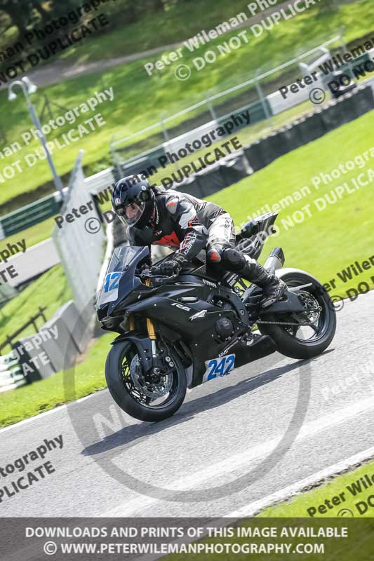 cadwell no limits trackday;cadwell park;cadwell park photographs;cadwell trackday photographs;enduro digital images;event digital images;eventdigitalimages;no limits trackdays;peter wileman photography;racing digital images;trackday digital images;trackday photos